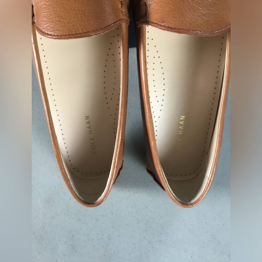 COLE HAAN WOMEN EVELYN DRIVER PECAN LEATHER FLATS TRUE SIZE 9.5 B W/BIX - Picture 12 of 15